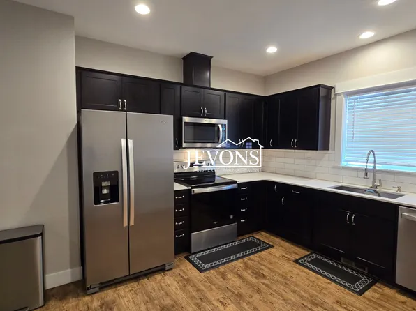 2600 Racquet Ln #3, Yakima, WA 98902