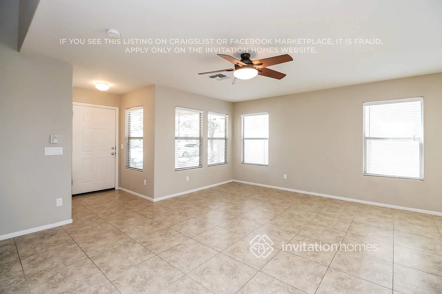 1039 S Deerfield Ln Gilbert, AZ 85296 — Photo 2