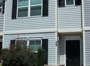 24 Winter Lake Cir, Savannah, GA 31407