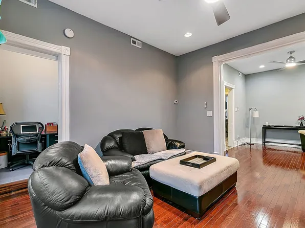 1611 N Wood St, Chicago, IL