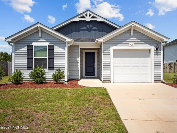 303 Range Circle, Holly Ridge, NC 28445