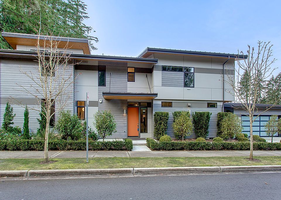 1st image of 3121 220th Ave SE