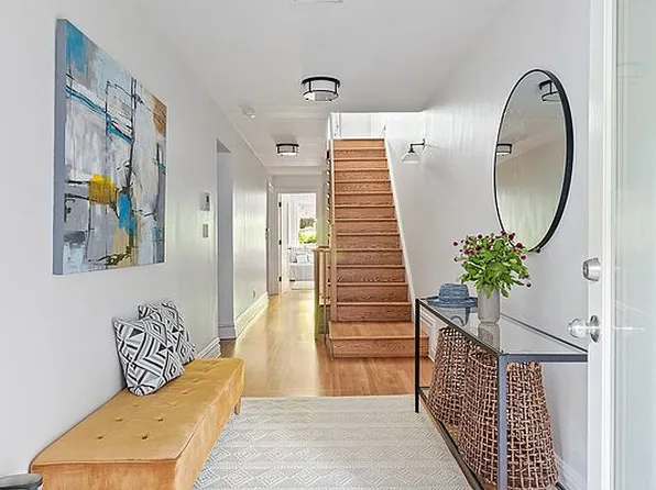 238 Carroll St #1, Brooklyn, NY 11231