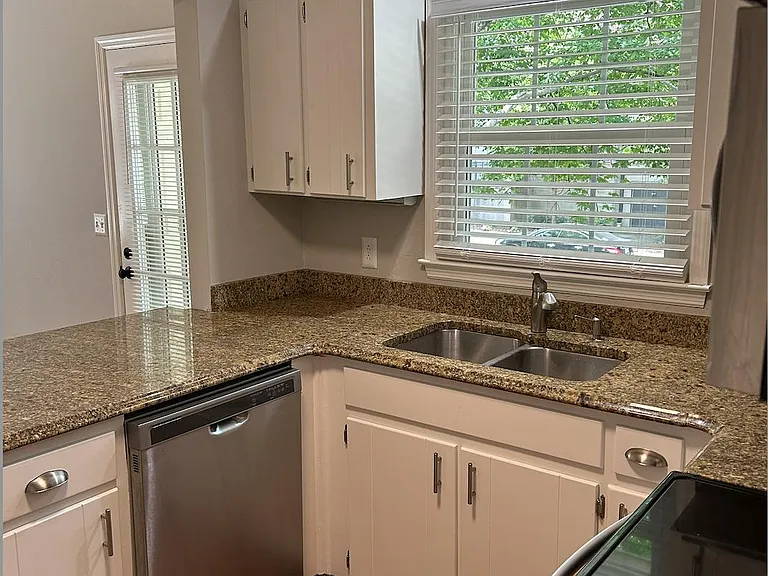 3229 W End Cir #3229 — Photo 17