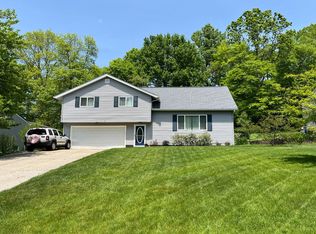 2199 Sherwin Dr, Twinsburg, OH 44087