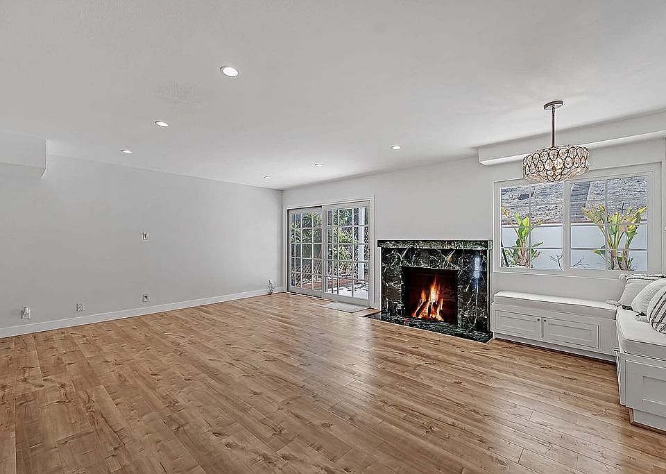1st image of 5344 Calatrana Dr