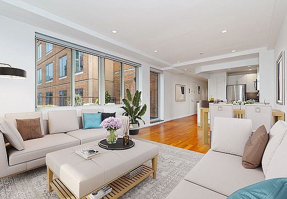 4th image of 137 E 13th St #10A