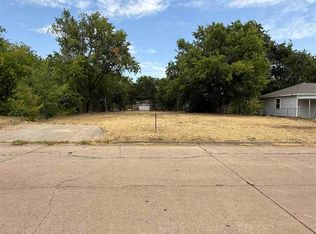 1411 NW Kingsbury Ave, Lawton, OK 73507