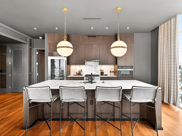 160 2nd Ave S APT 2501, Nashville, TN 37201