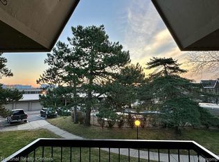 1975 Klingensmith Rd UNIT 26, Bloomfield Hills, MI 48302