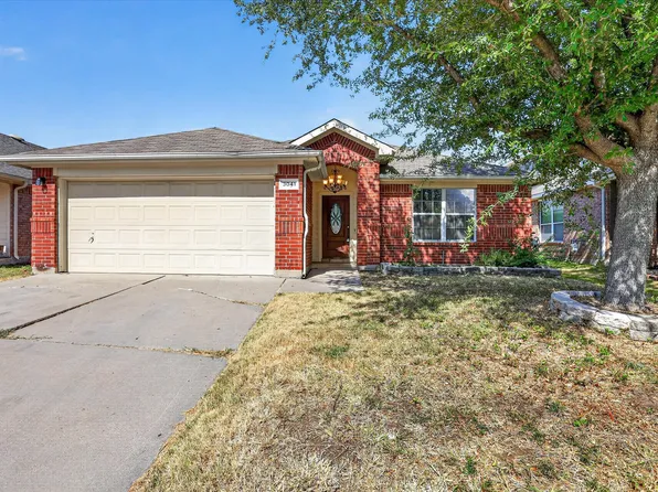 3041 Meadowbrook Dr, Grand Prairie, TX 75052