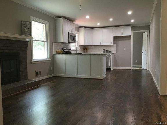 4th image of 8561 Woodward Dr