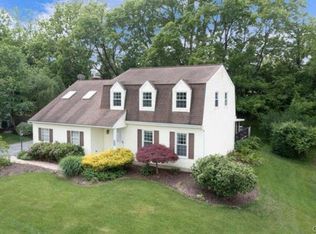 2408 Tree Line Dr, Easton, PA 18040