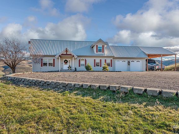 2nd image of 985 Highway 95