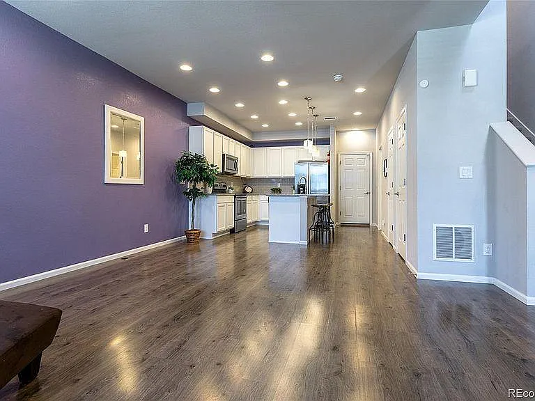 16210 E Warner Pl — Photo 2