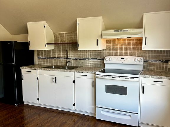 3rd image of 777 G St #2