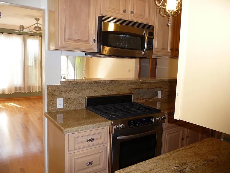 538 N Spaulding Ave #538 — Photo 8