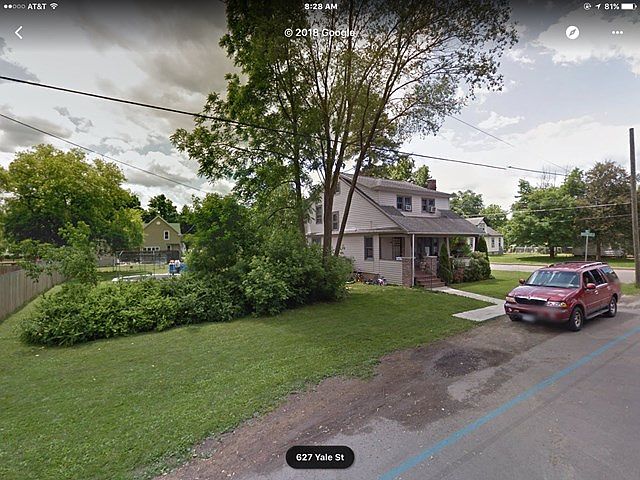1st image of 629 Yale St