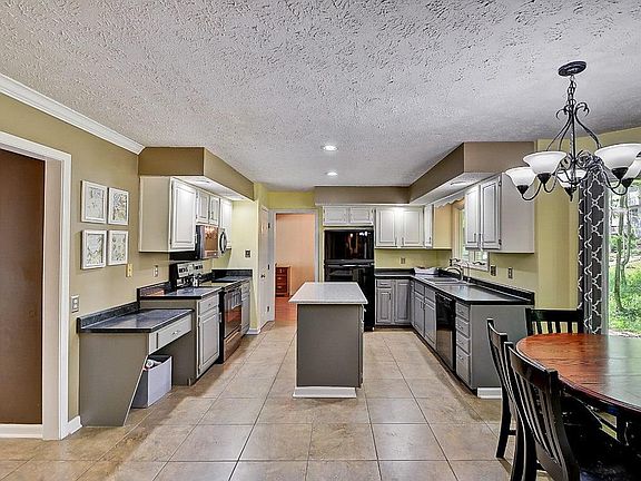 3rd image of 8360 Tequista Cir