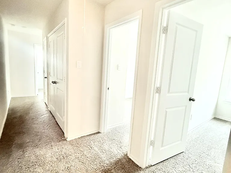 317 Cedar Ct — Photo 9