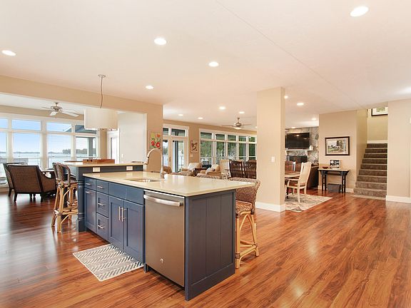4th image of 12575 Westwood Ln