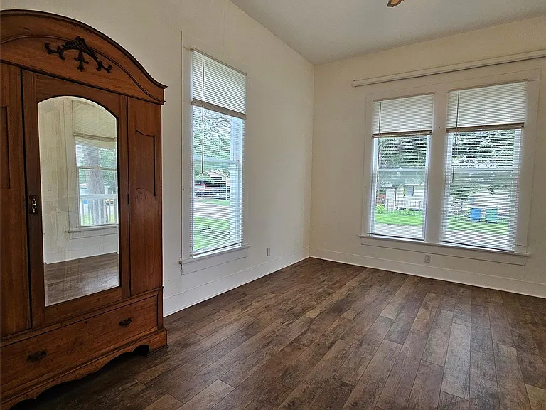 401 Shaw St — Photo 25