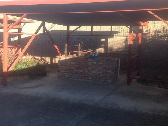 5th image of 1244 Lansing Ave