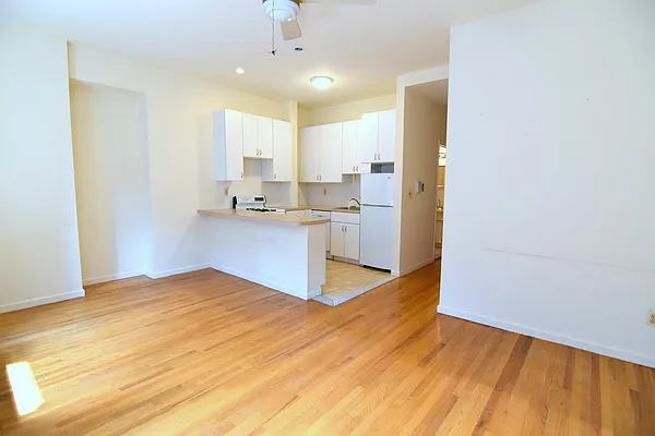 Rented by Manhattan Spaces | media 9