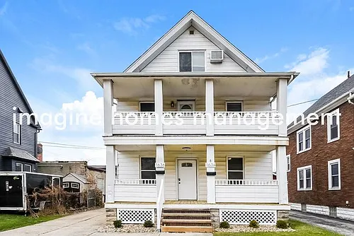 1634 Hopkins Ave Photo 1