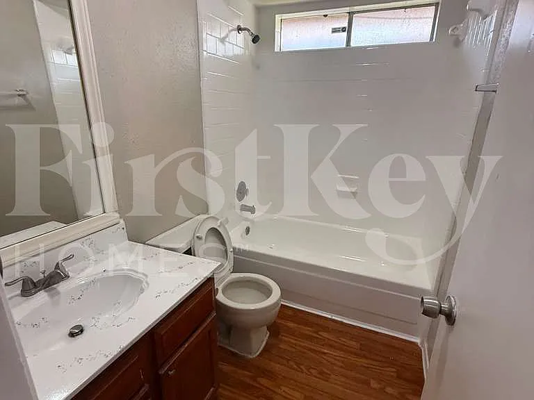 6918 Skyline Park Dr — Photo 7