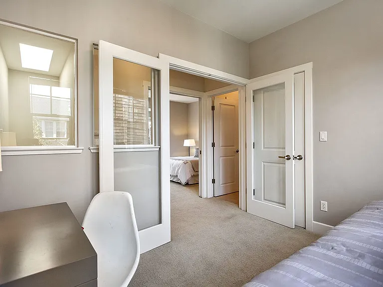 (2nd bedroom) Photos are from when the property was previously staged