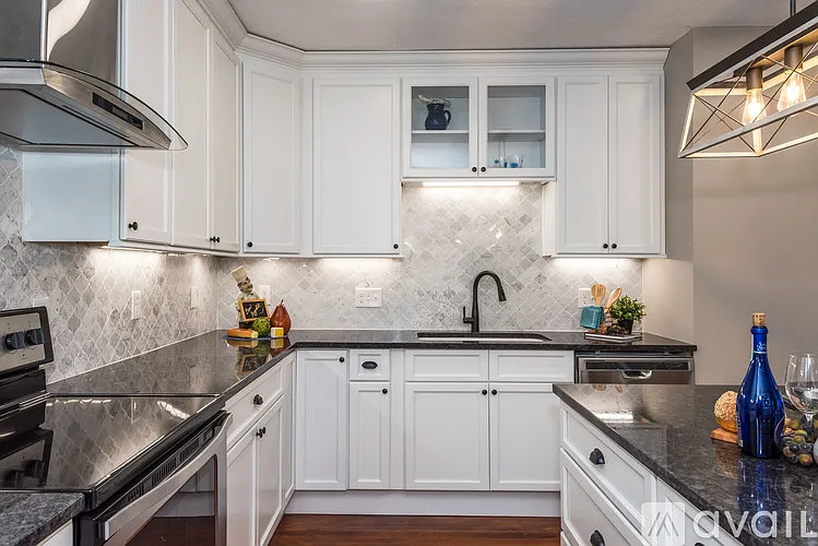 41 Green St — Photo 19