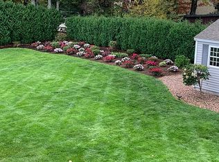 211 Porter Rd, East Longmeadow, MA 01028