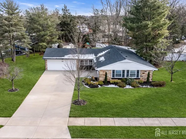 3 Noble Pl, Aberdeen, NJ 07747