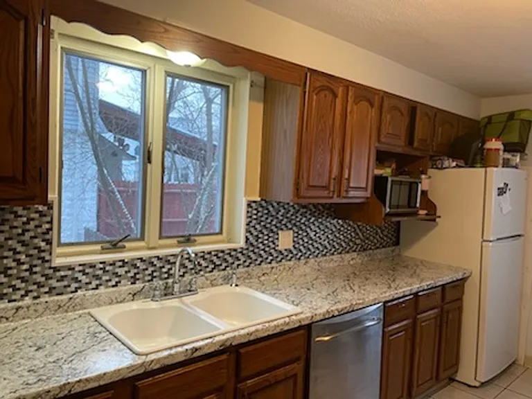 1249 Vestal Ave — Photo 23