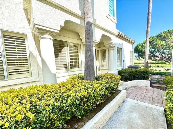 50 Tennis Villas Dr, Dana Point, CA 92629