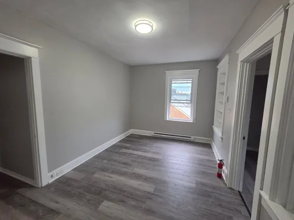 926-928 W. Walnut Street
