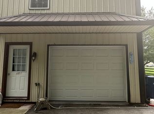 677 Overlys Grove Rd, New Holland, PA 17557