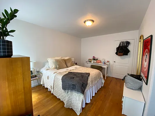 Rented by Douglas Elliman | media 9