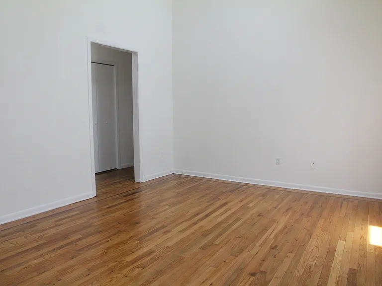 610C Grand Ave #C — Photo 5
