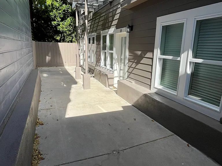 1201 12th Ave #16 — Photo 12