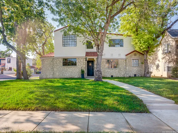 400 CLUB DR, San Antonio, TX 78201