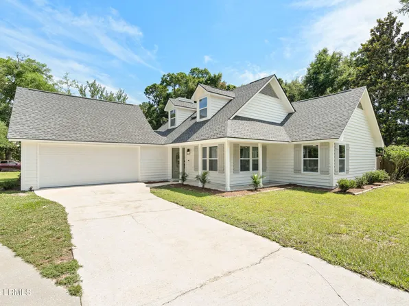 14 Chesterfield Drive, Beaufort, SC 29906