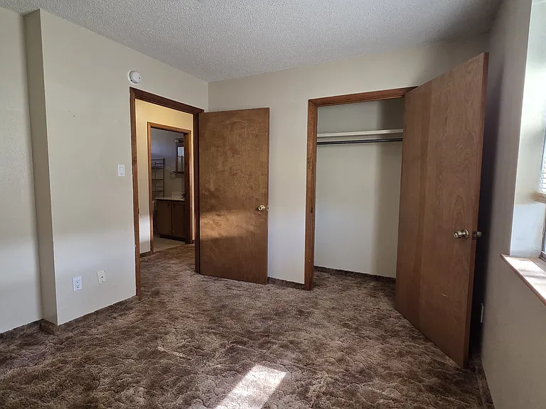 2001 S Avenue I #2 — Photo 11