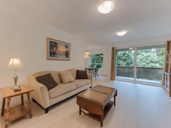 9000 Ash Grove Cres #40, Burnaby, BC V5A 4M3