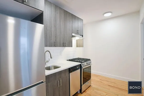 Rented by Bond New York | media 24