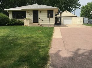 207 7th St, Sergeant Bluff, IA 51054