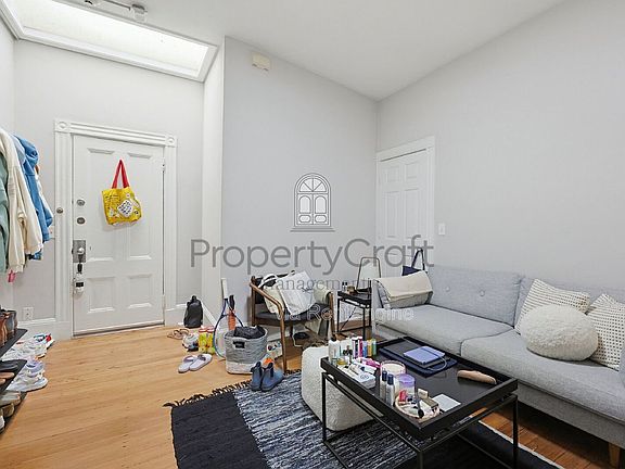 3rd image of 16 Union Park St APT 6