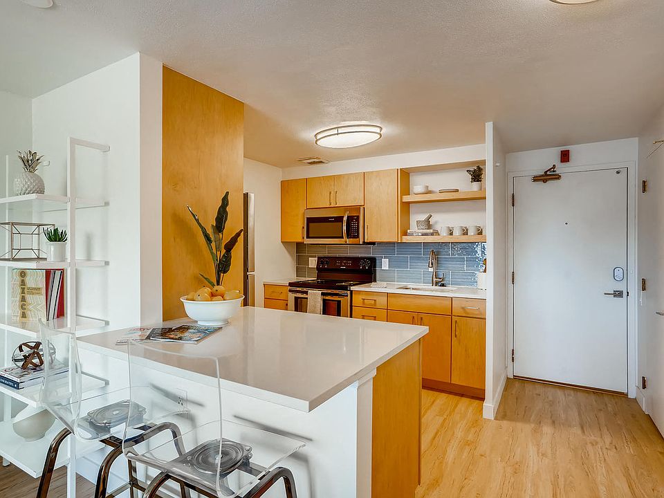 The elements at Sloan's Lake | Denver, CO Apartments