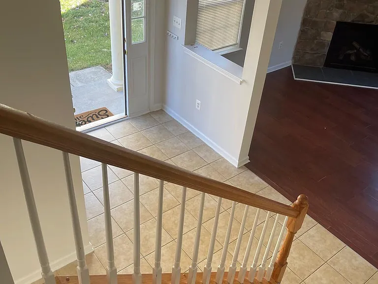 314 Kintyre Ln — Photo 3